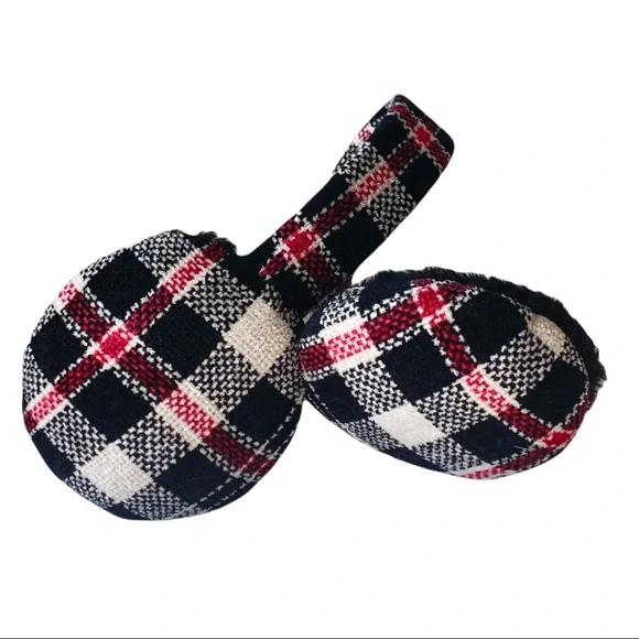 Charter Club Earmuffs Plaid Chenille Red And Black NWOT - Picture 5 of 5